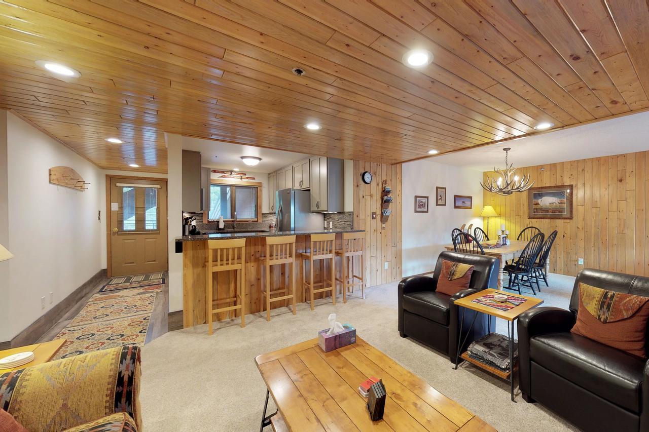 Skycrest Villa Big Sky Eksteriør billede